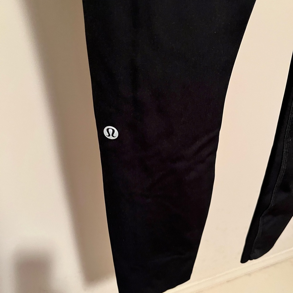 Lululemon Fast and Free Tights 25” - Picture 7 of 10